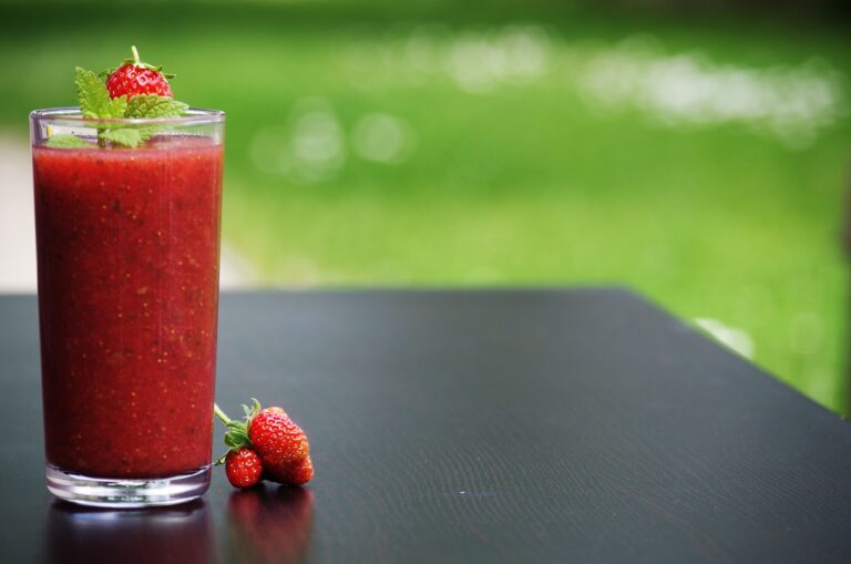 Fresh fruit smoothie