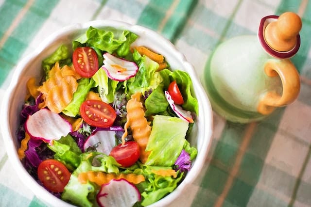 Salad is one of your best bets for healthy eating while dining out